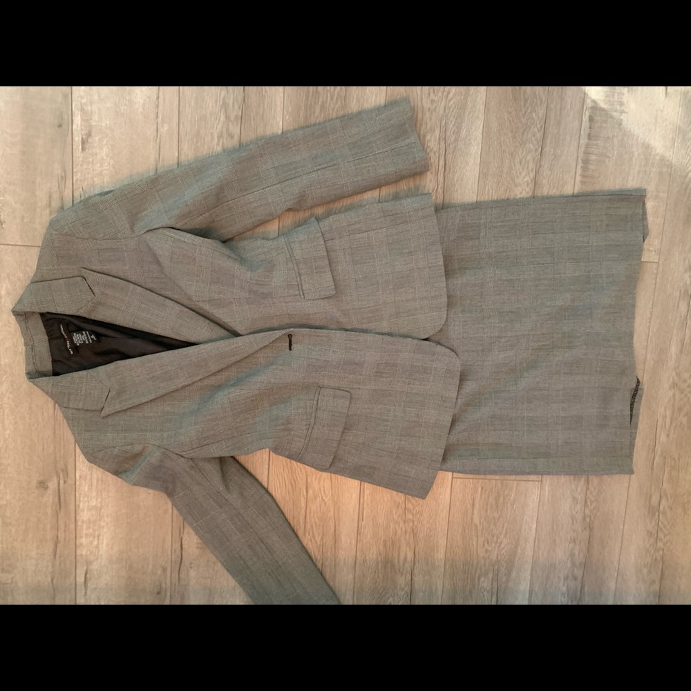 New York and Company grey skirt suit size 8